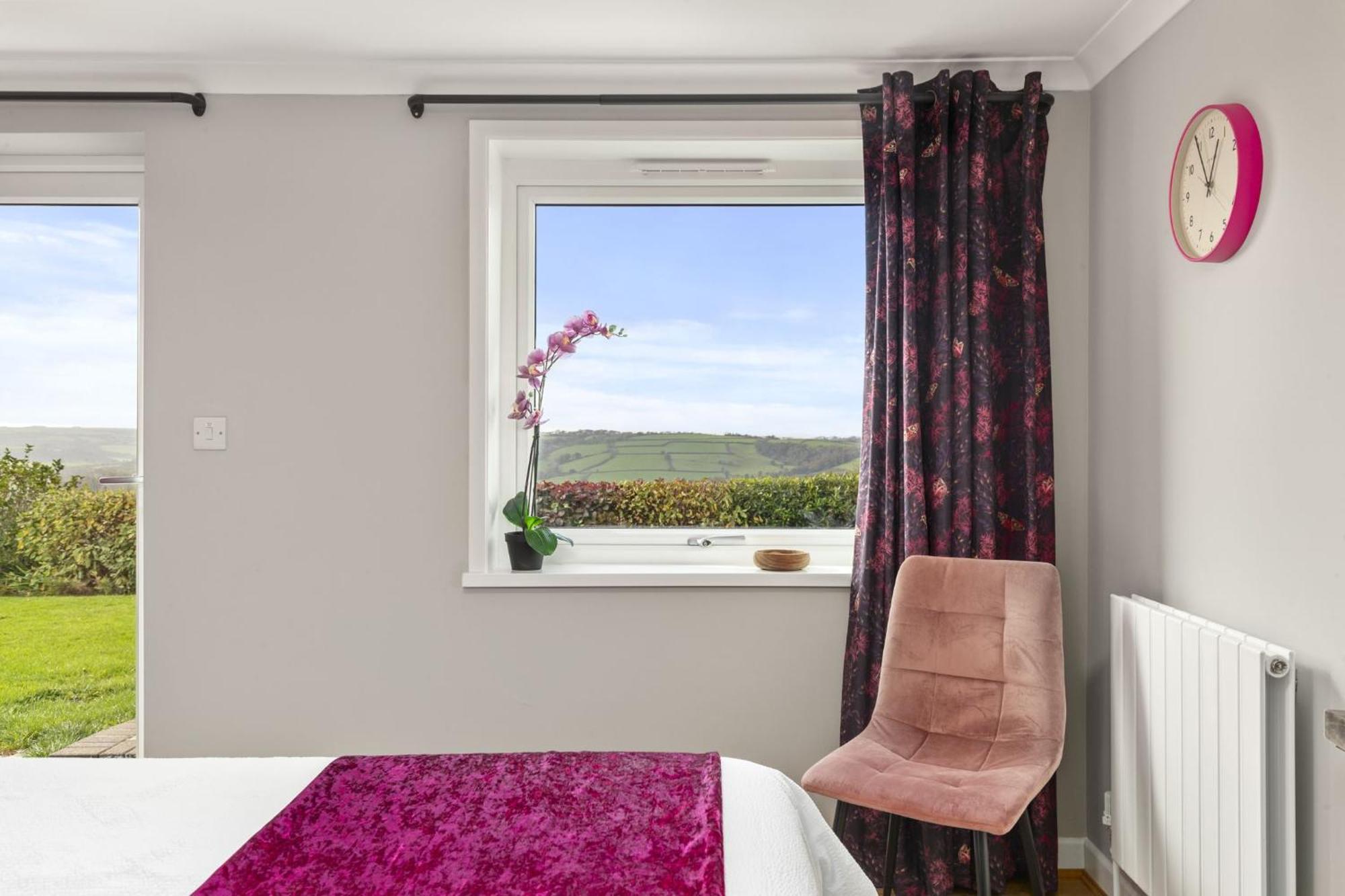 The Hidden Valley - A Stylish Rural Retreat, Perfect For Families St Clears Eksteriør bilde